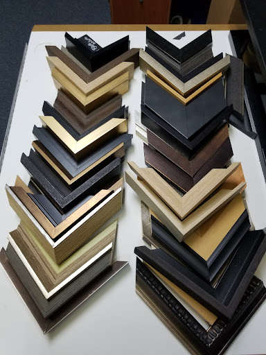 Crown Prints - Visual