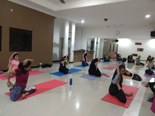 Sanggar Yoga & Zumba Persahabatan, Author: Vivien Kartika Drevan