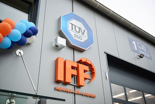 TÜV SÜD Auto Partner Service-Center Pinneberg, Institut für Forensik - IFF - Thumbnail
