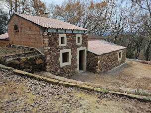 Photo n°18 de La Pierre D'angle à Molières-sur-Cèze (Maçon)