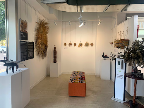 Aboriginal Bush Traders by null