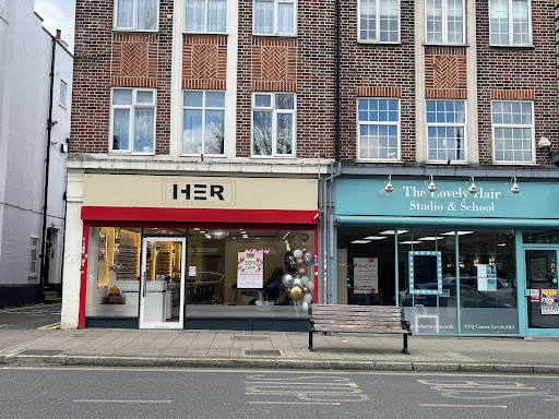 Her Nail Studio