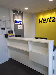 Photo n°4 de Hertz Location De Voitures - Roissy CDG Airport Terminal 1 & 2 F à Paris (Agence de location de voitures)
