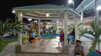 Photos of Plaza Frank's Corner