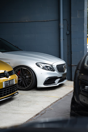 Diverse Garage Smash Repairs - Thumbnail