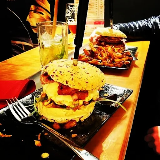 Photo 5 - CHEZ NOUS BURGER : Food truck