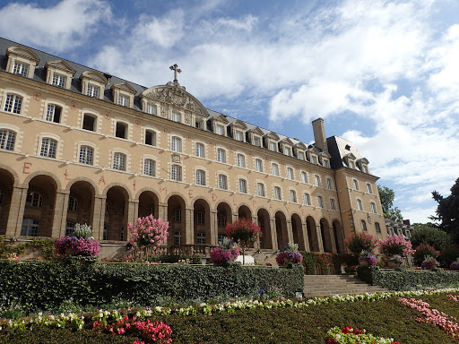 Palais Saint-Georges Garden