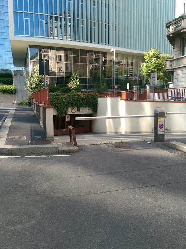 Parcheggio Corso Como - Thumbnail
