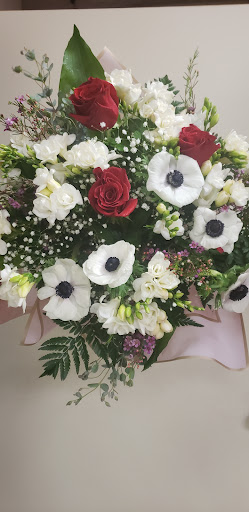High Style Flowers - Thumbnail