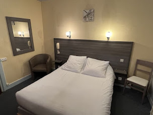 Photo n°25 de Hôtel Saint Clément à Saint-Médard-de-Guizières (Restaurant)