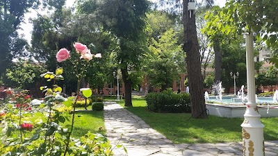 Photos of Bezmi&acirc;lem Foundation University