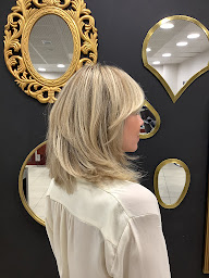 Photo n°18 de Miroir-Miroir à Marseillan (Salon de coiffure)