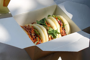 Photo n°20 de DĒVOR - Garibaldi (Saint Burger - Fat Fat - Squeeze - Green & Wild - Fire Chicken) à Paris (Restaurant végétarien)