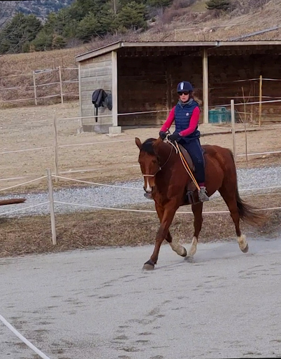 CHEVAL'HARMONIE Monitrice d'équitation Guillestre - Thumbnail
