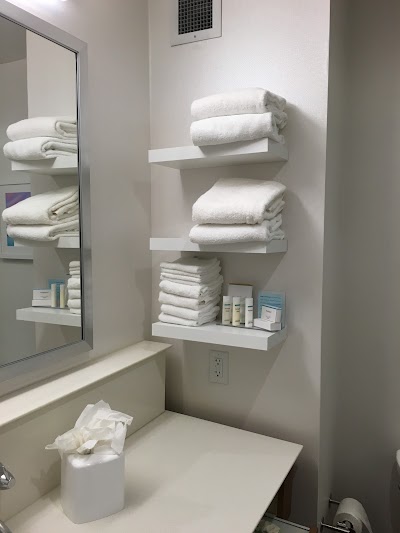Photos of Hampton Inn Charleston - Daniel Island
