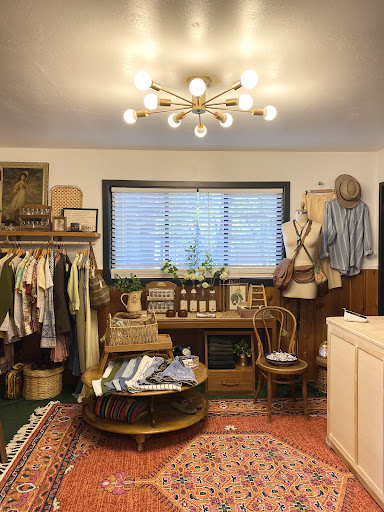 Mercer Vintage Clothing Shop - Thumbnail