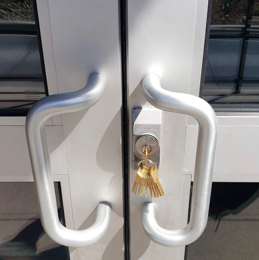 James Locksmith 24\7 - Visual