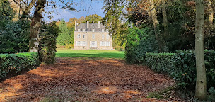 Photo n°2 de Chambres d'hôtes - Château du Bois Riou - Quévert à Quévert (Chambre d'hôtes)