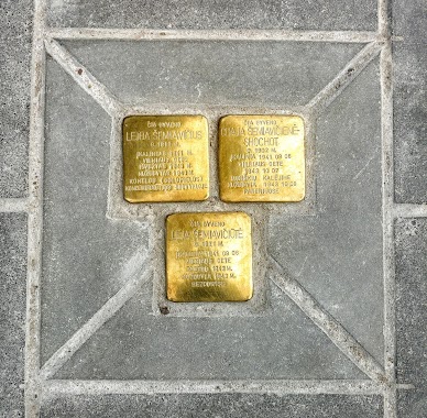 ‎Stolpersteine Vilnius - Leib, Chaya And Leya Schemiavitz, Author: itai shlemberg