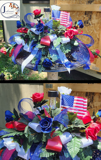 Johnna's Petals & More