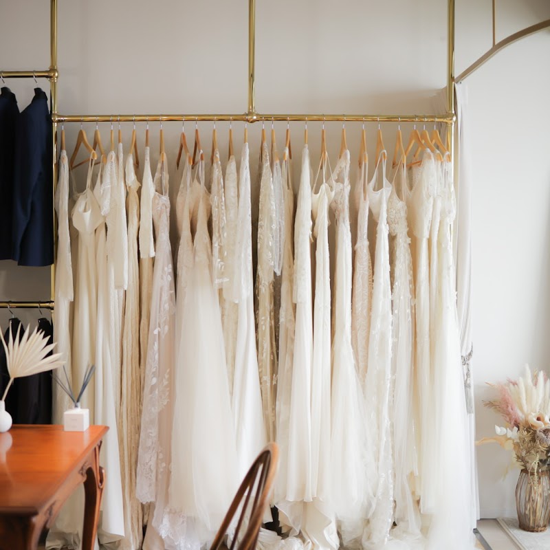 THREE ドレスショップ 岡山店