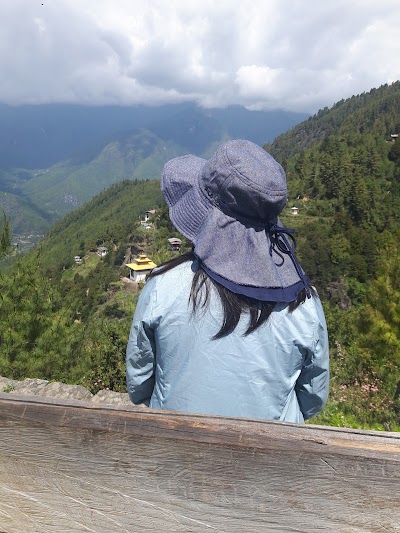 Photos of Ugyen Tsemo
