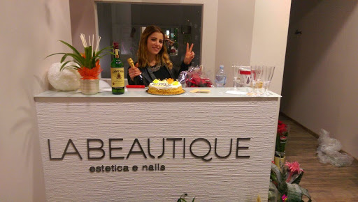 La Beautique estetica e nails - Thumbnail