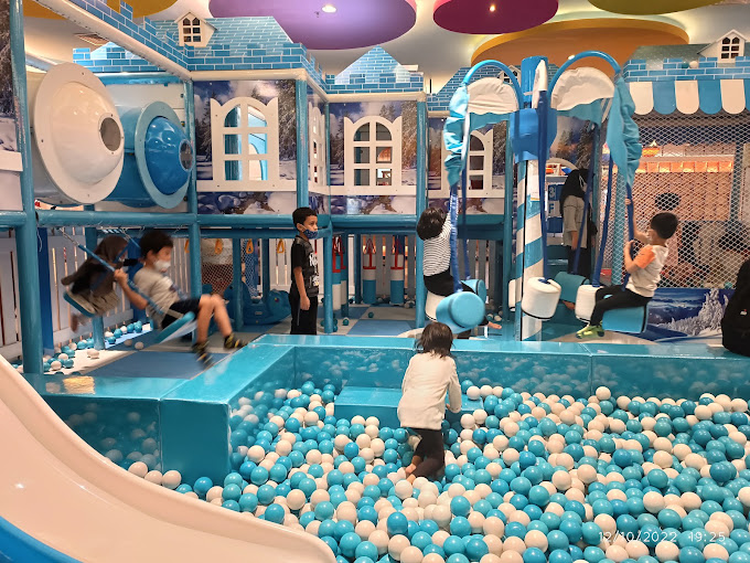 Trans Studio Bandung - Playground di Bandung Untuk Hiburan