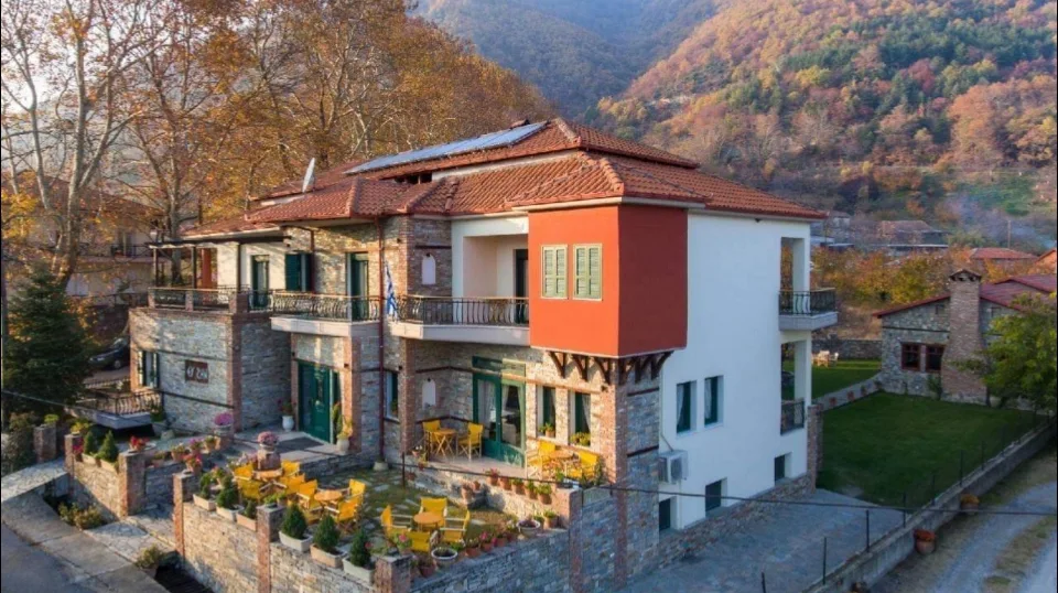 Evzin Hotel