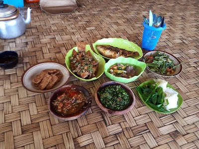 Photos of Saung Ambu Cikadu