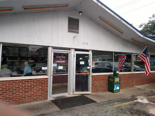 Town Grill & Pizza