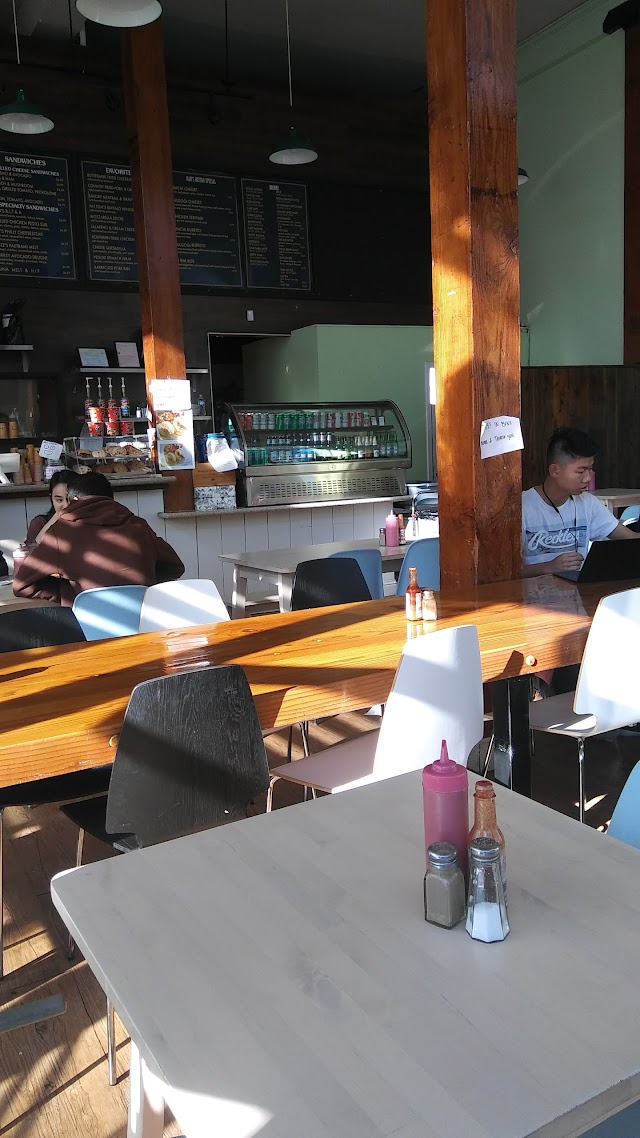 Han's Bistro