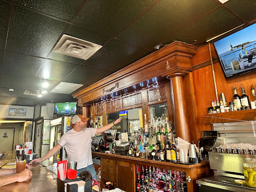 Lyons Bar Logo