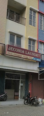 Jeconia Laundry, Author: marius ferdinand Turambi