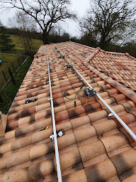 Photo n°15 de AZELEC ENR - Travaux d'électricité générale. à Saint-Ciers-d'Abzac (Usine de panneaux solaires photovoltaïques)