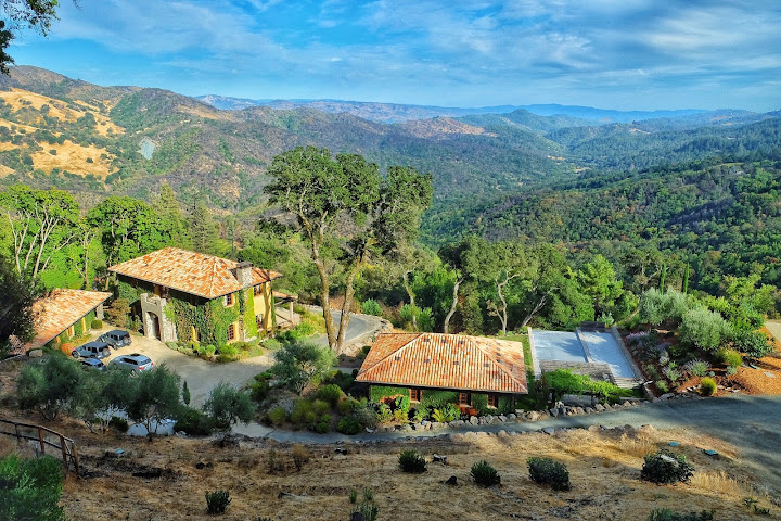 Noble Wine Tours by null