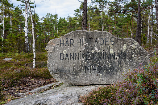 Minnesmärke Dannikekvinnan - Thumbnail