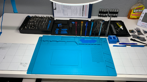 Cell Phone Repair Center - Thumbnail