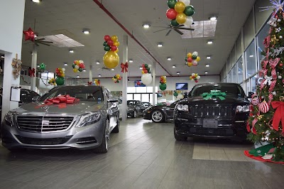 Photos of Queens Auto Mall Auction House