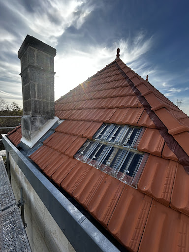 Photo de Un deux toits_ couvreur_zingueur à Bourg (33710)