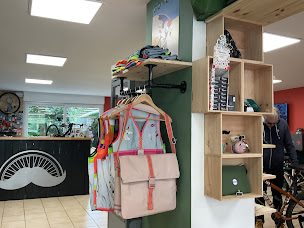 Photo n°23 de L'atelier du déjanté à Calais (Magasin de vélos)