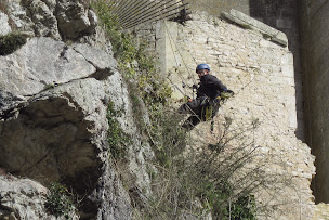 Photo n°5 de MAINTENANCE COUVERTURE FACADE à Grentheville (Travaux généraux)