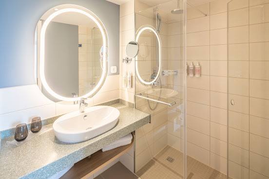 Capri by Fraser Leipzig by null