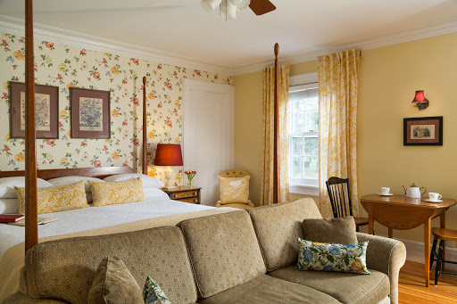 Four Chimneys Inn & Restaurant - Thumbnail