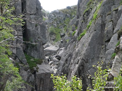 Photos of Fossjuvet &ndash; the waterfall in the gorge
