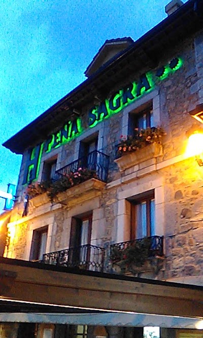 Photos of Hoster&iacute;a Pe&ntilde;a Sagra
