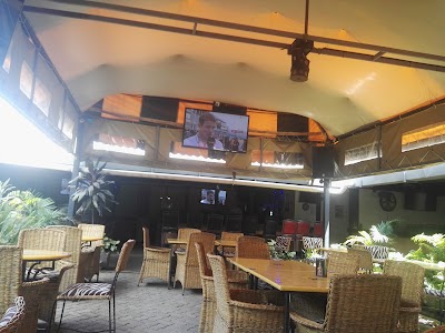 Photos of D-Lux Lounge
