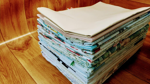 ADRIA MAGIEL, PRALNIA WODNA