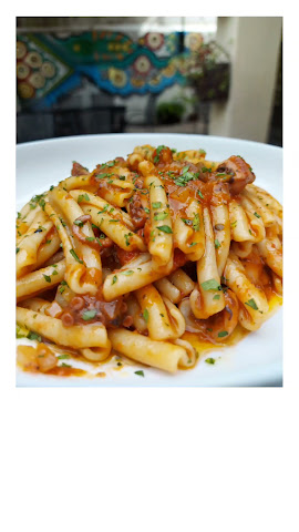 BISTRO MARTI by null