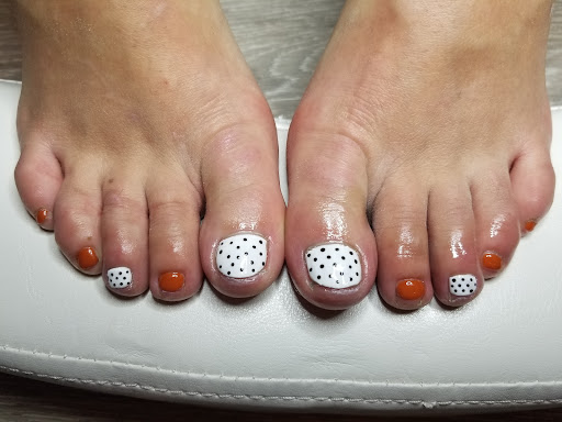 Mad About Nails - Thumbnail